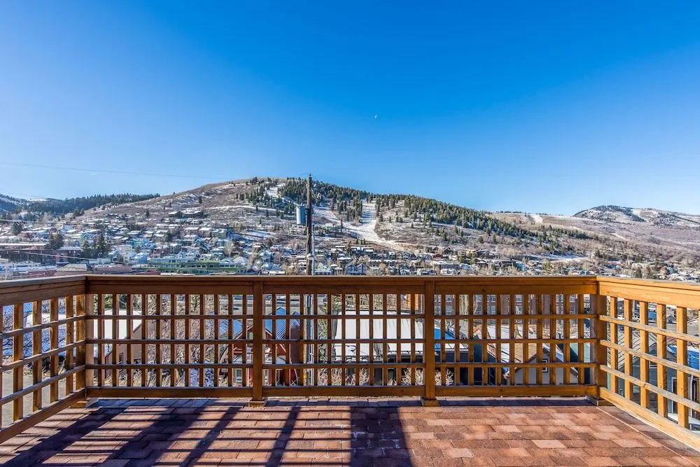 Park City Mountainside Manor