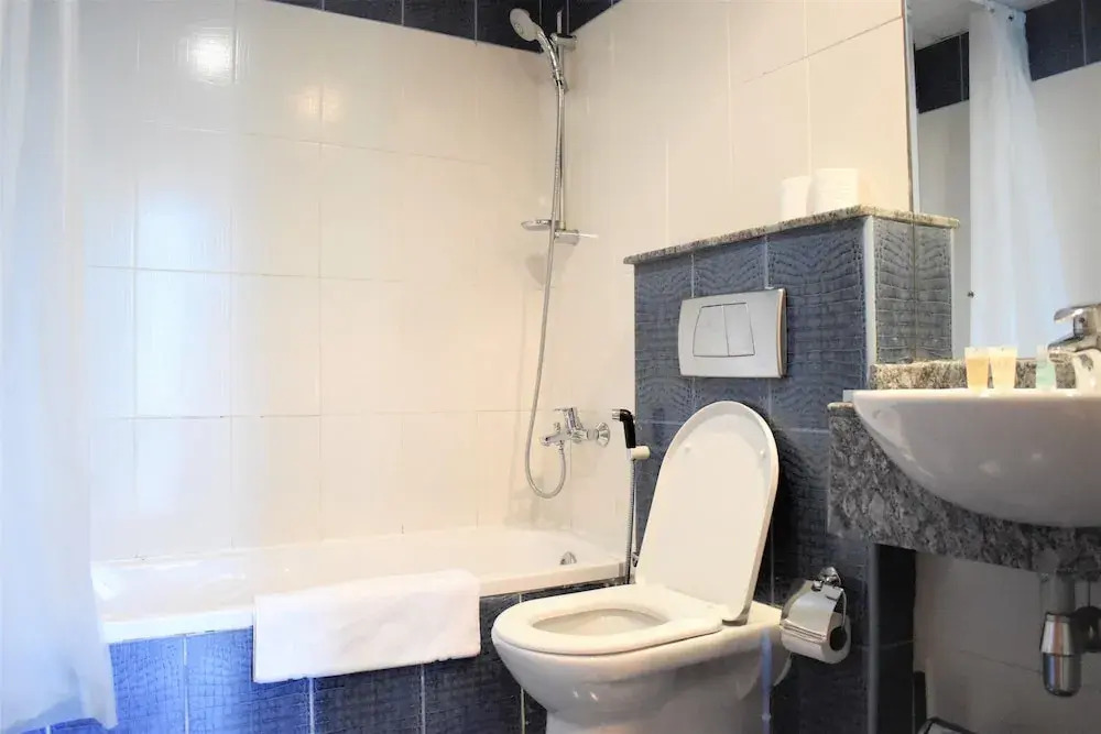 2 Bedroom Apartment in Marina Diamond 4