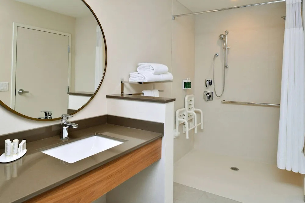 Fairfield Inn & Suites Charlotte University Research Park