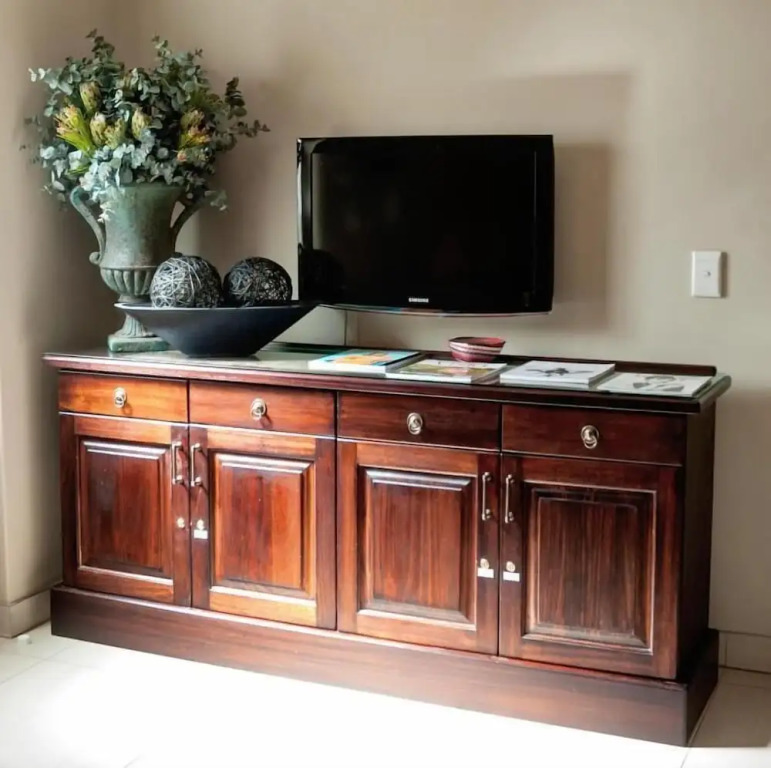 Avemore Mareba Court No 9- with backup power