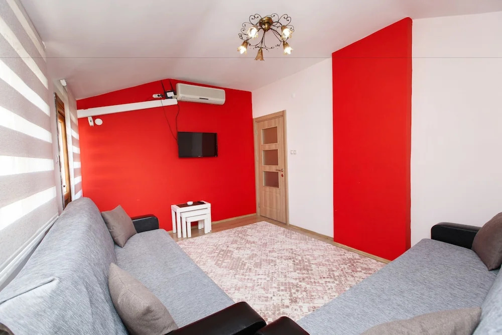Guven Suite House