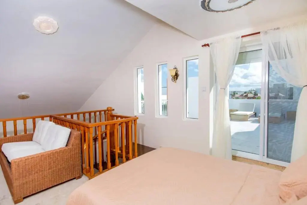 Bavaro Oceanfront Ph 4 Bdr with 5 Bath 10+ Guests