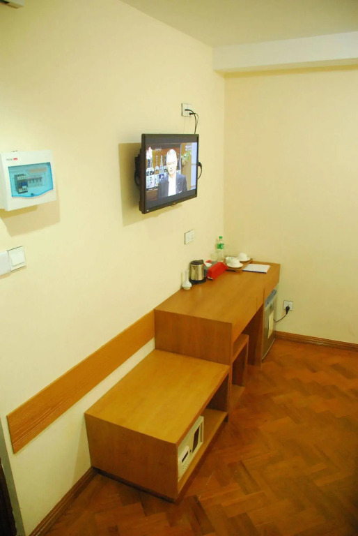 Pleasure View Hotel