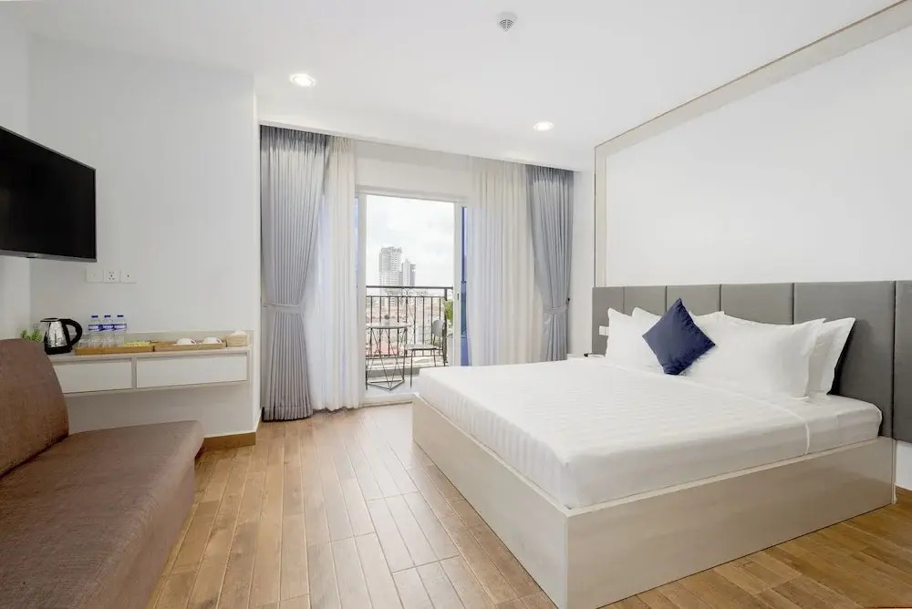 Amana Hotel & Residences