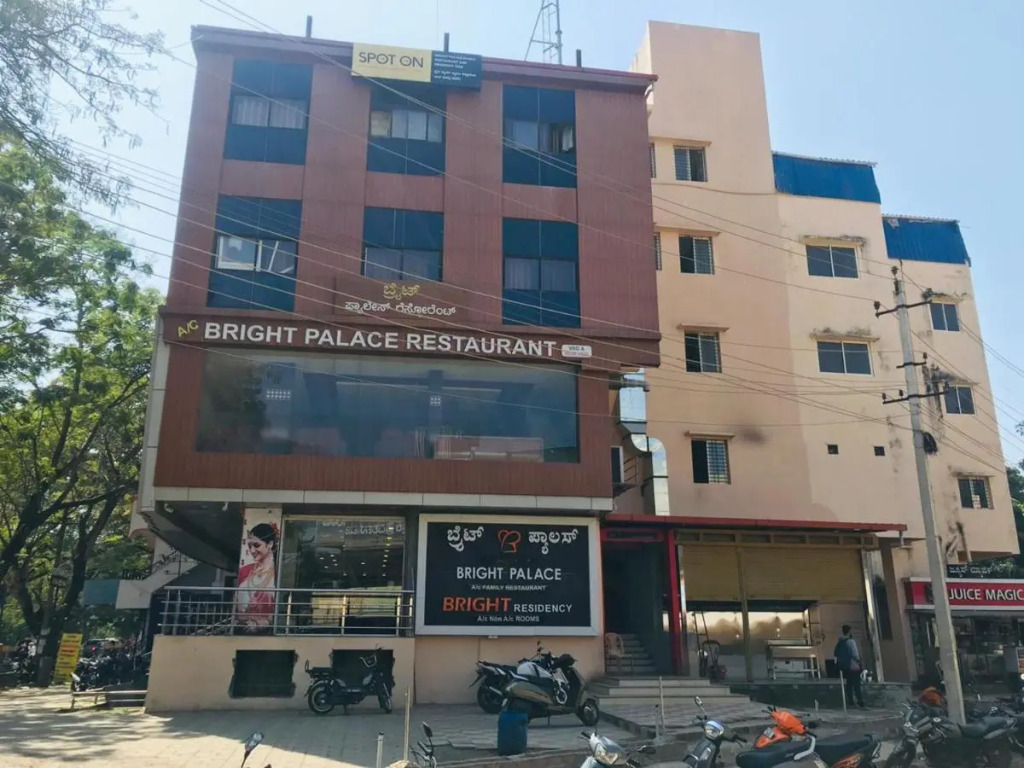 STAYMAKER Bright Palace Residency