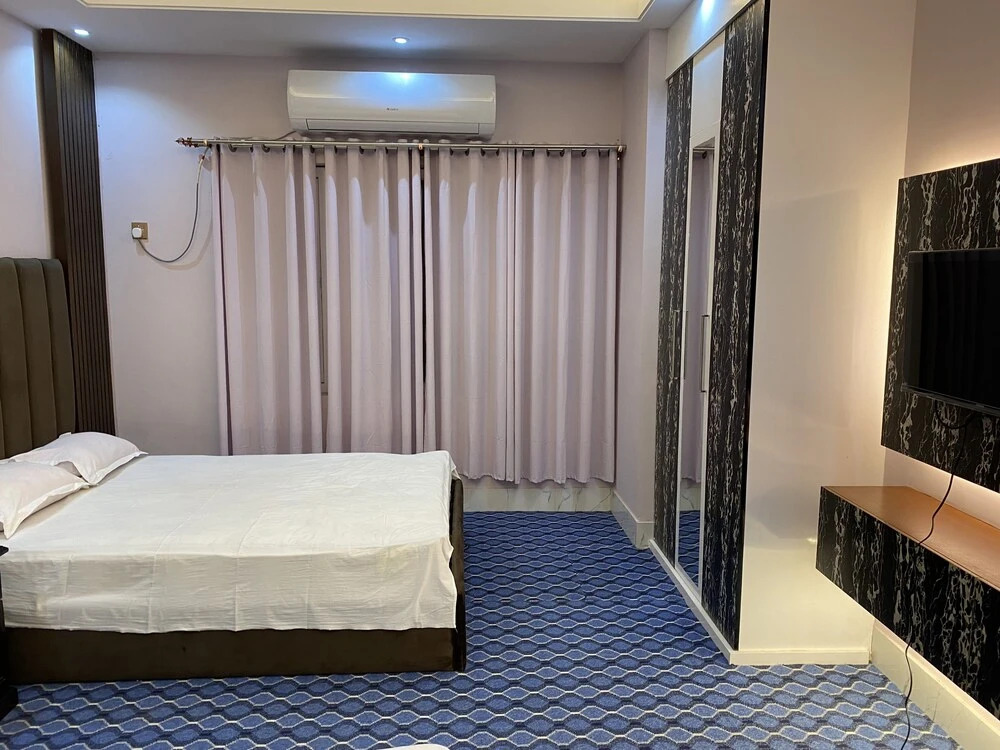 Hotel Ali Plaza