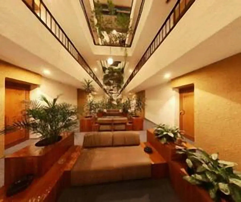 Suites Real 85