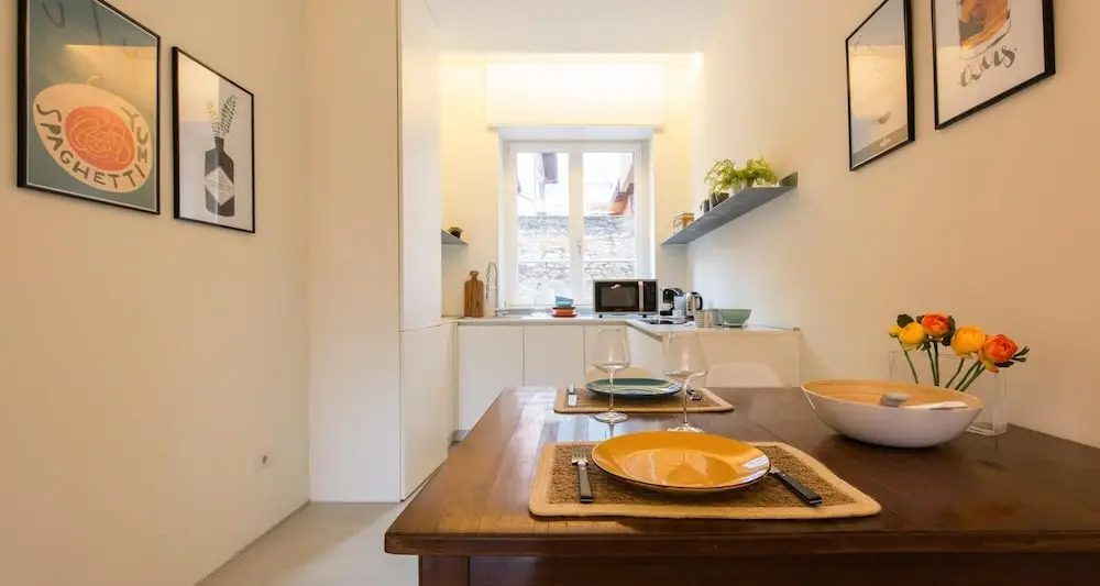 Dante Apartment with Parking