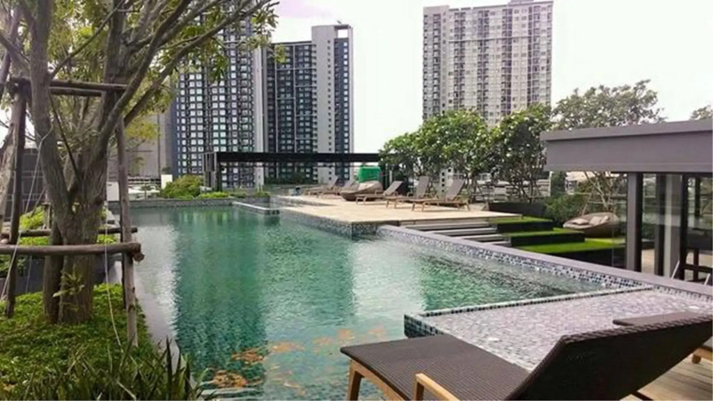 THE BASE Park West By Favstay