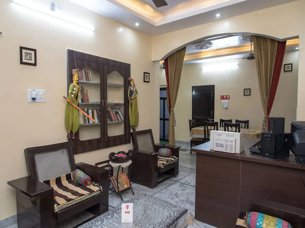OYO Home 12741 Modern House near Geetanjali Hospital