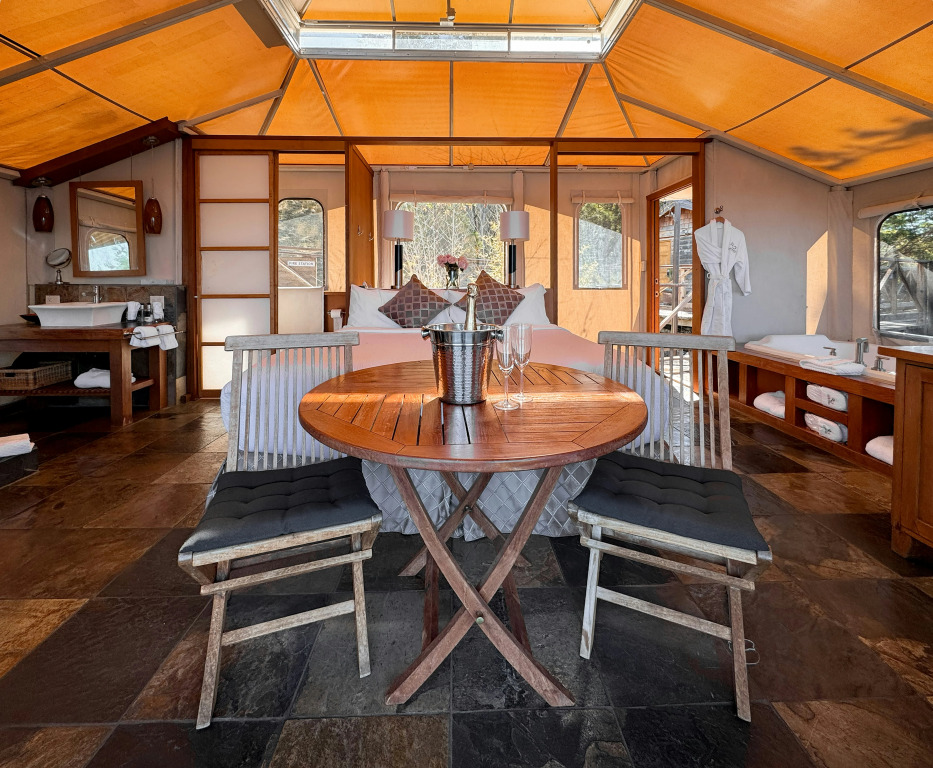 Rockwater Secret Cove Resort
