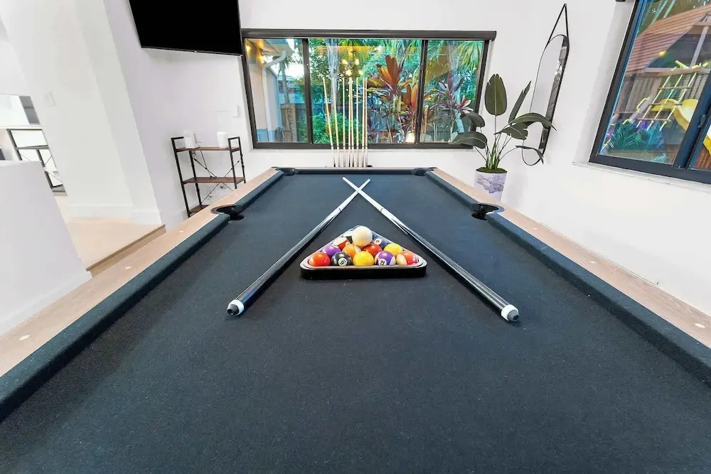 Sunset Lane by Rove Travel Home With Pool & Hot Tub