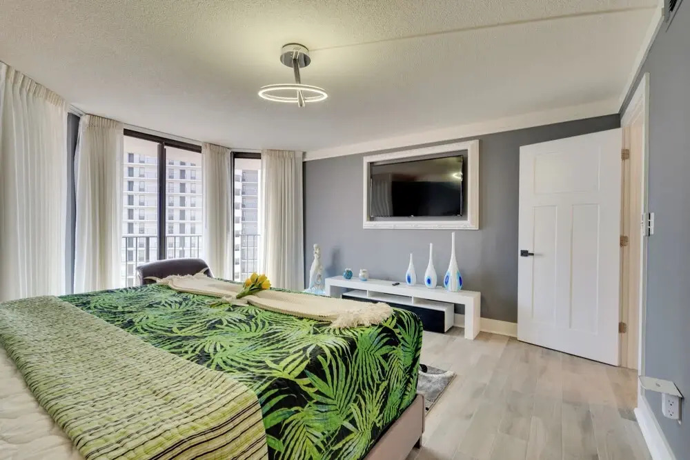 Community Perks! Luxury Panama City Beach Condo