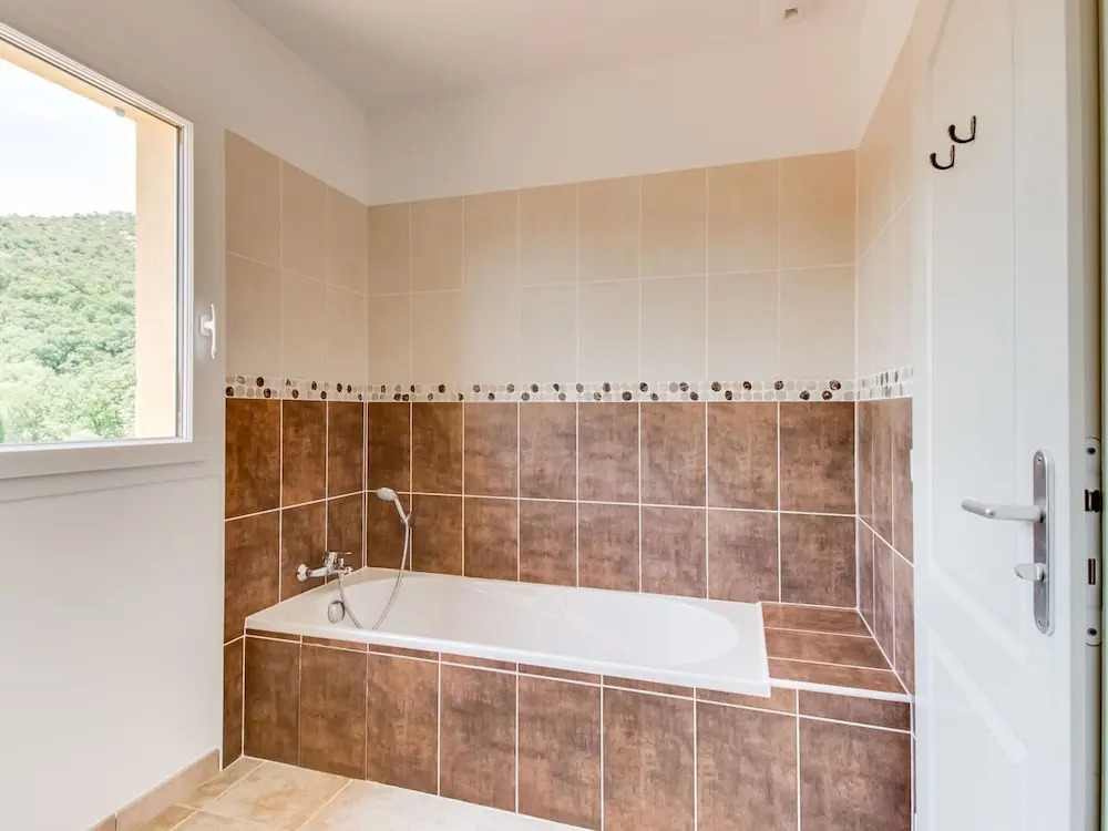 Luxurious Holiday Home in Le Plan-de-la-tour With Pool