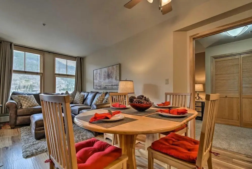 Luxury 1 Bedroom Mountain Condo In River Run Village With Expansive Mountain Views And Walking Distance To Ski Slopes