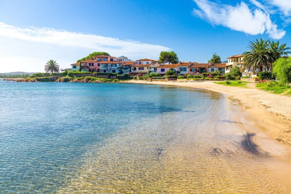 Il Borgo 20 D4 700m From The Beach