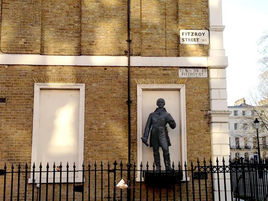 Superb 3-Bed 2-Bath with Wifi: Trendy Fitzrovia W1