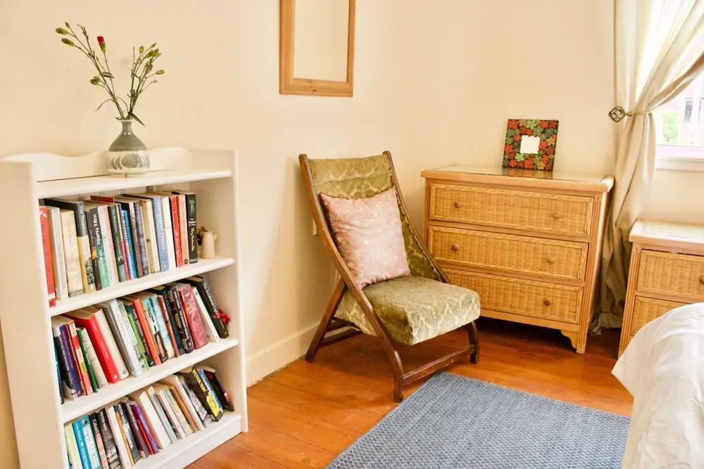 1 Bedroom Private Garden Flat