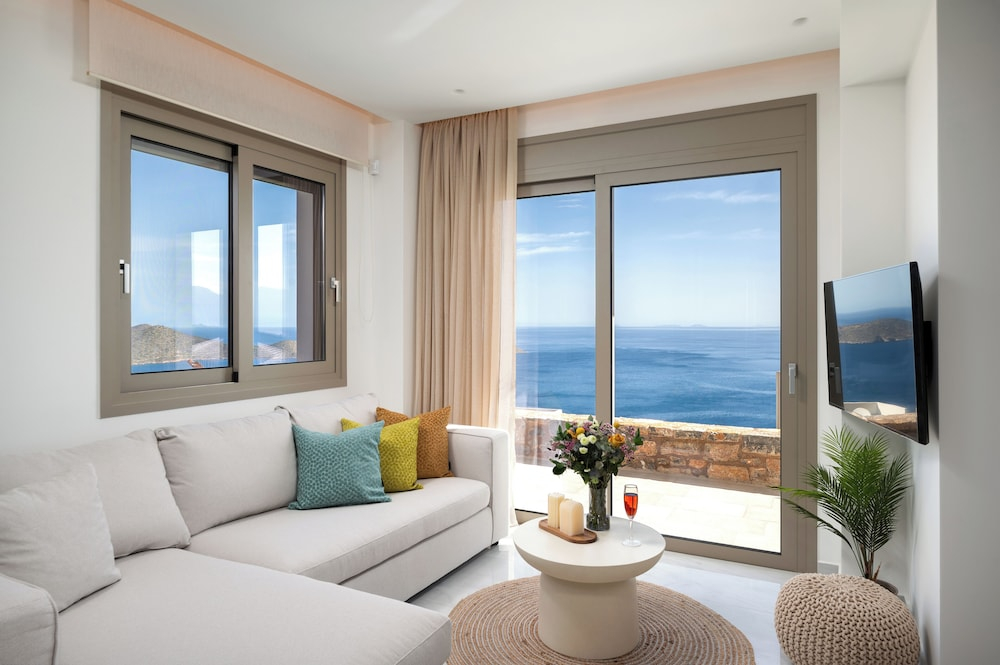 Elounda Infinity Blue Luxury Villas