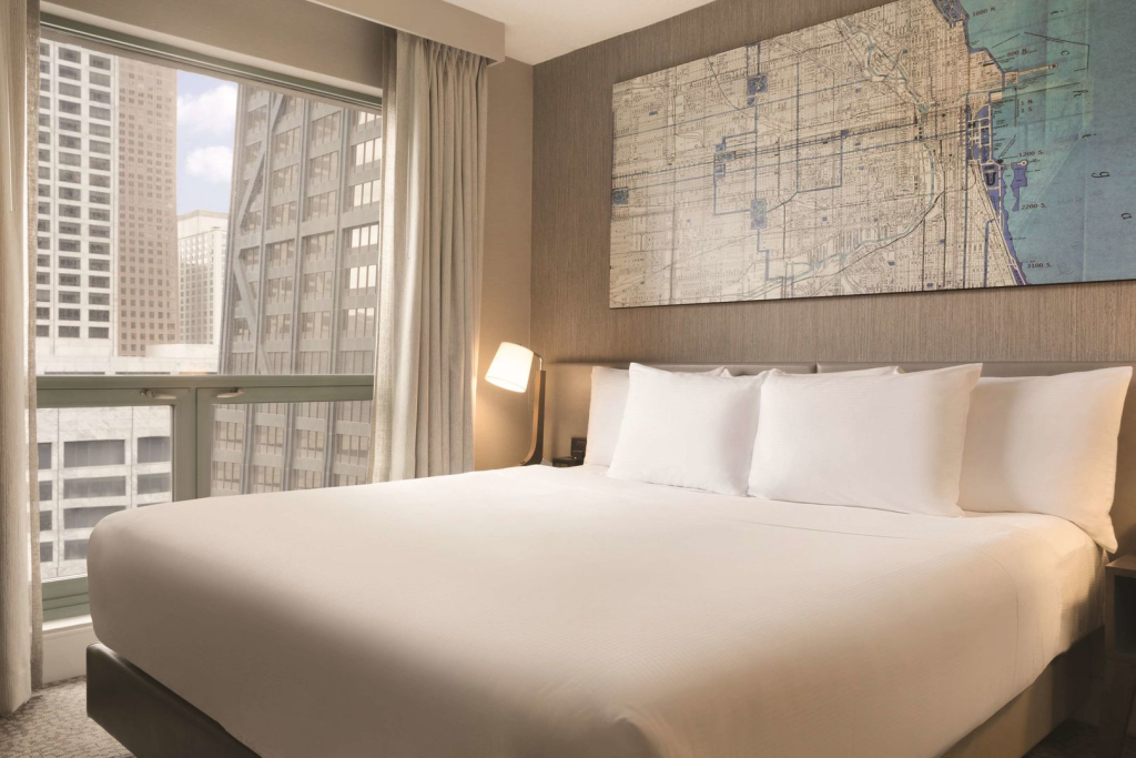 Hilton Chicago Magnificent Mile Suites