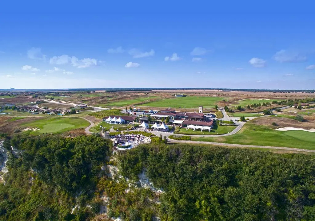 Club Residence at BlackSeaRama Golf