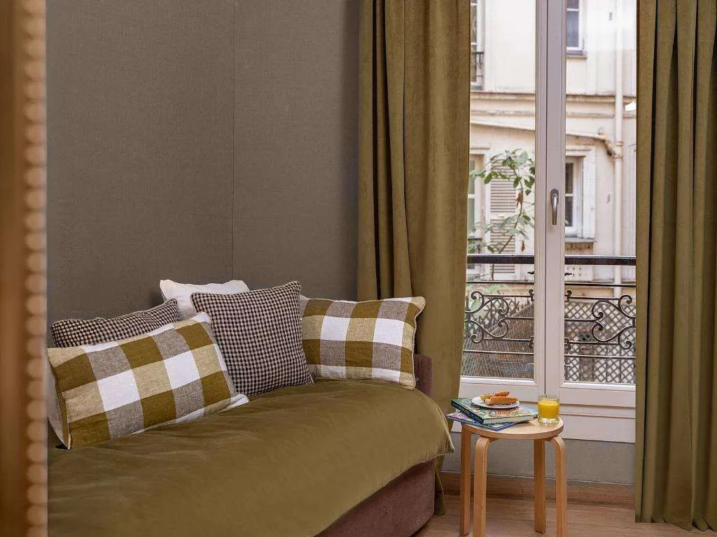 Hôtel Zélie Champs-Elysées
