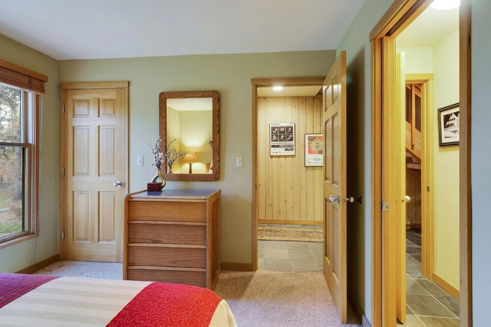 Ski Access and Resort Features - Charming Outdoor Haven
