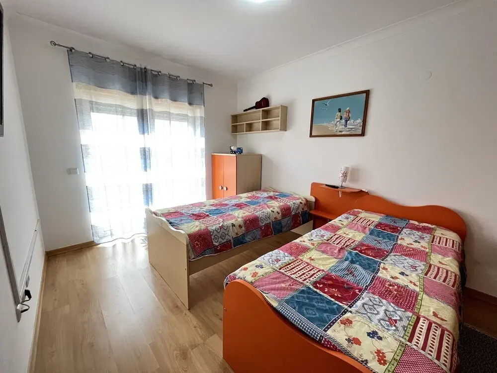 Salmon Villa near São Martinho do Porto