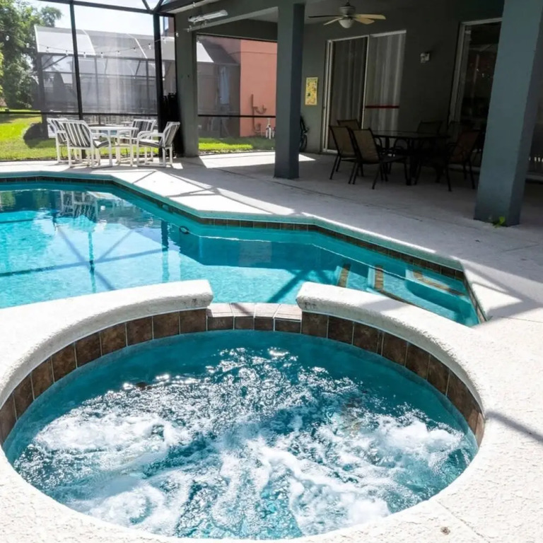 4697 Comfortable 7BD House