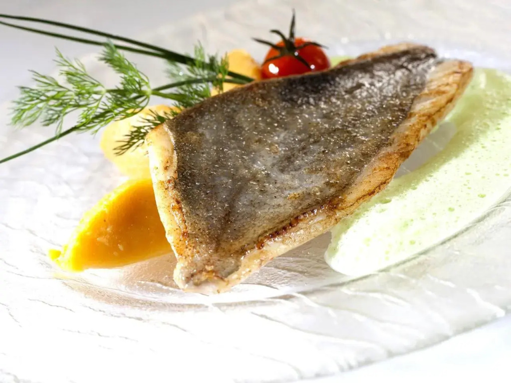 Midland Hôtel - Restaurant Le Derbys
