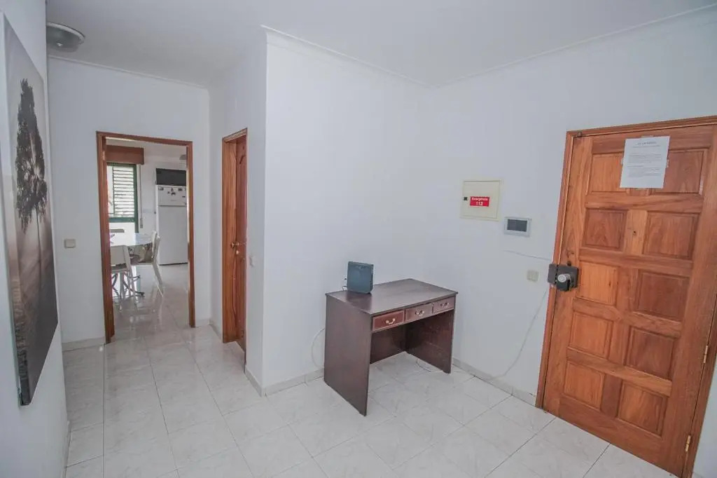 Charming Private Rooms in an Apartment A1 Penha - Faro
