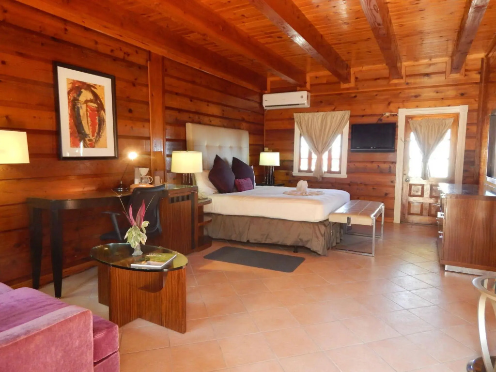 Mangos Boutique Beach Resort