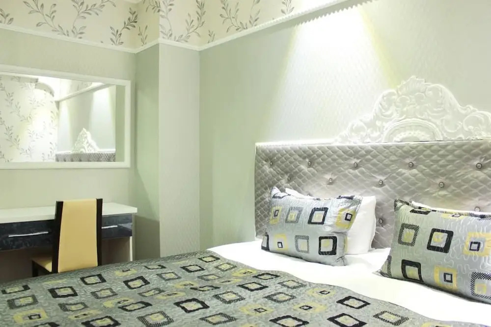 Hotel Villa Old Rustaveli / Квартира Проспект Руставели центр