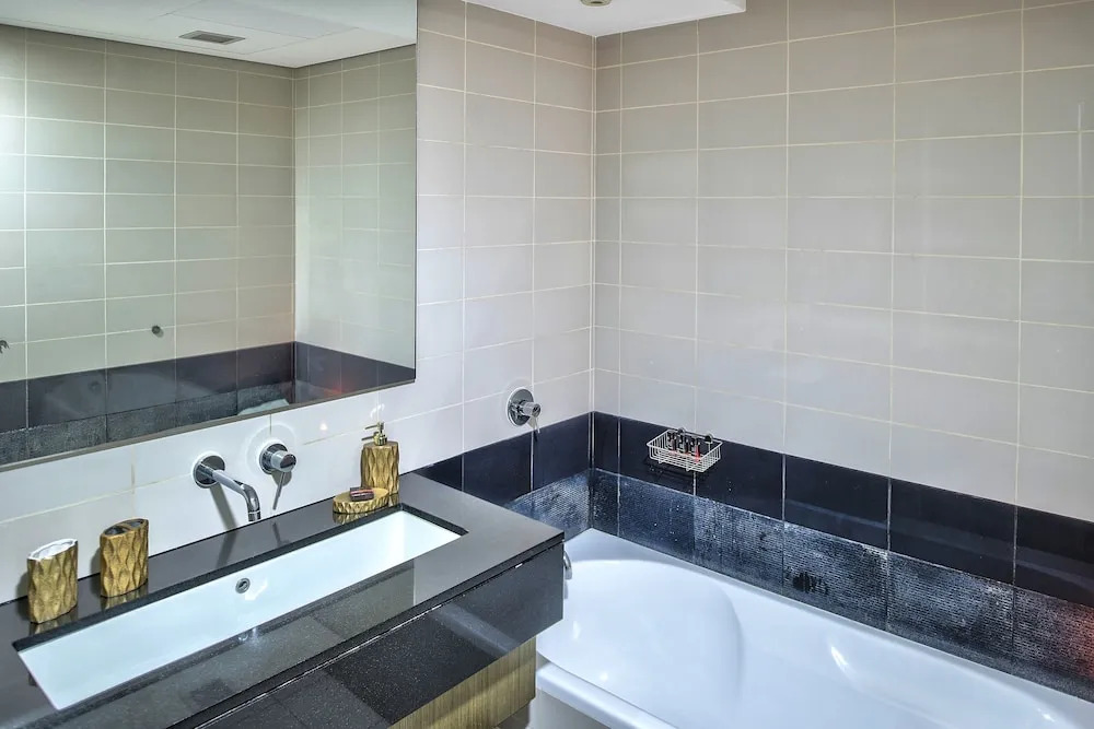 Luxury Staycation - Lofts East