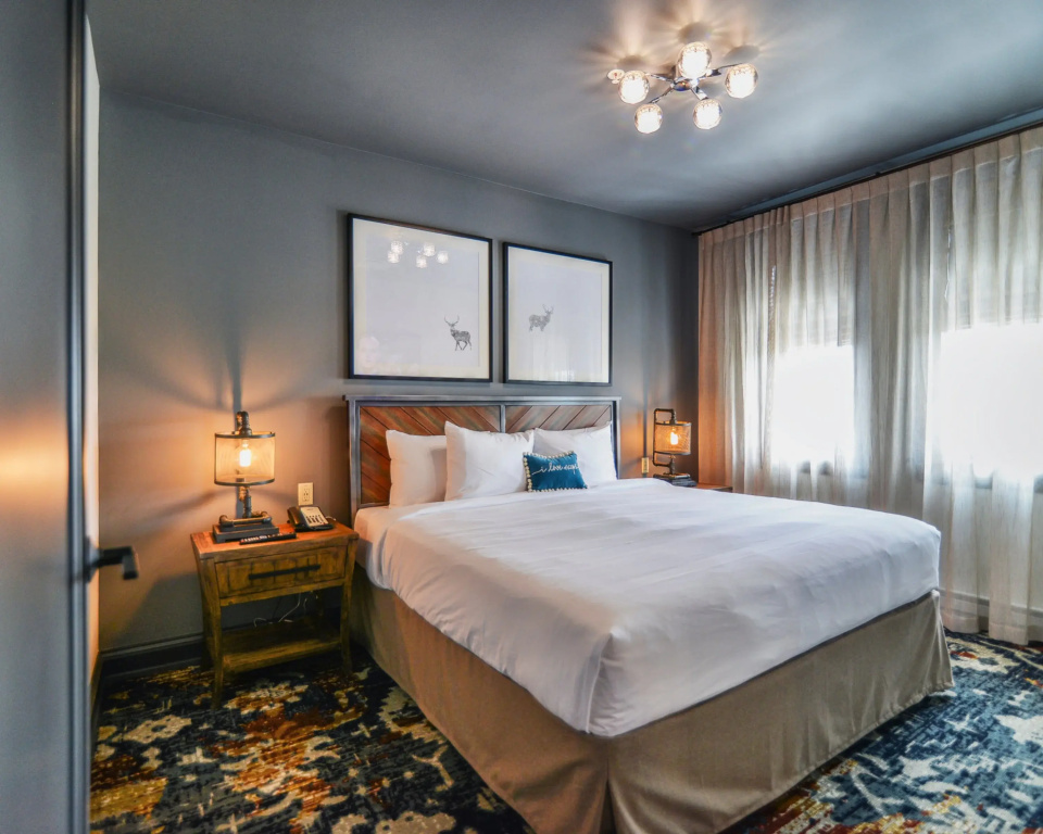 The Stella Hotel & Ballroom