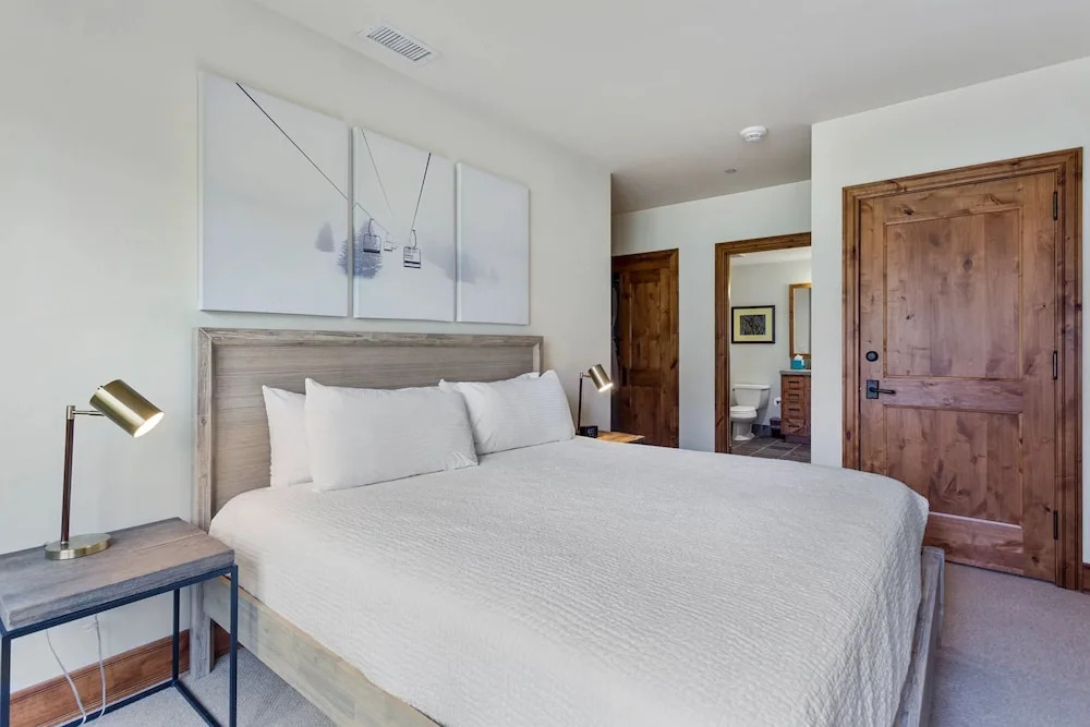 Shooting Star Lodge at Deer Valley Resort - Three Bedroom Residence #206 3 Condo