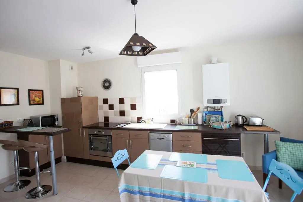 Appart Résidence proche plage avec piscine et parking couvert privé