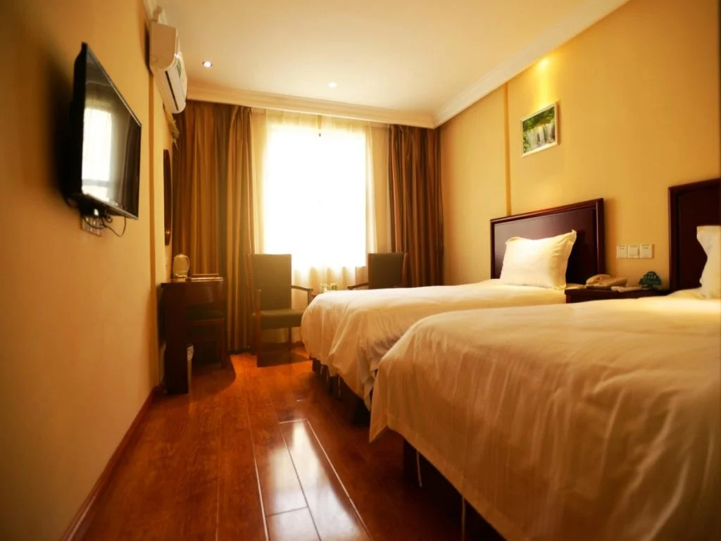 GreenTree Inn Hunan Zhangjiajie Daqiao Road Ziwu Park Express Hotel