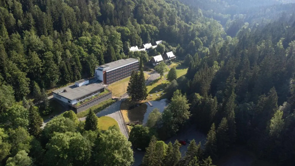 Sunday Schwarzbachtal Hideaway Resort