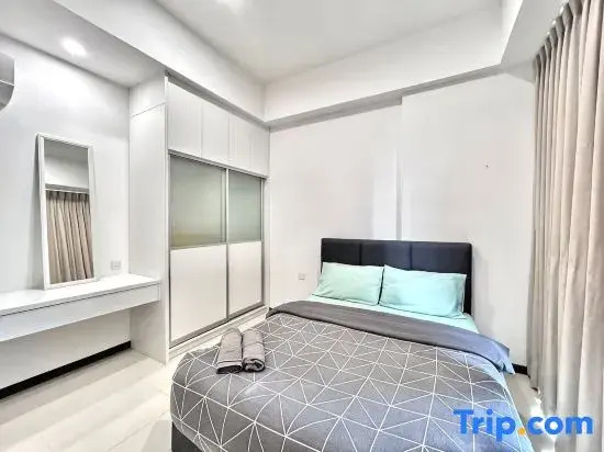 Jeff & Ricky Homestay 57@ 8pax Trinity Residence