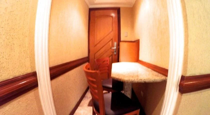 Delirius Motel - Adults Only