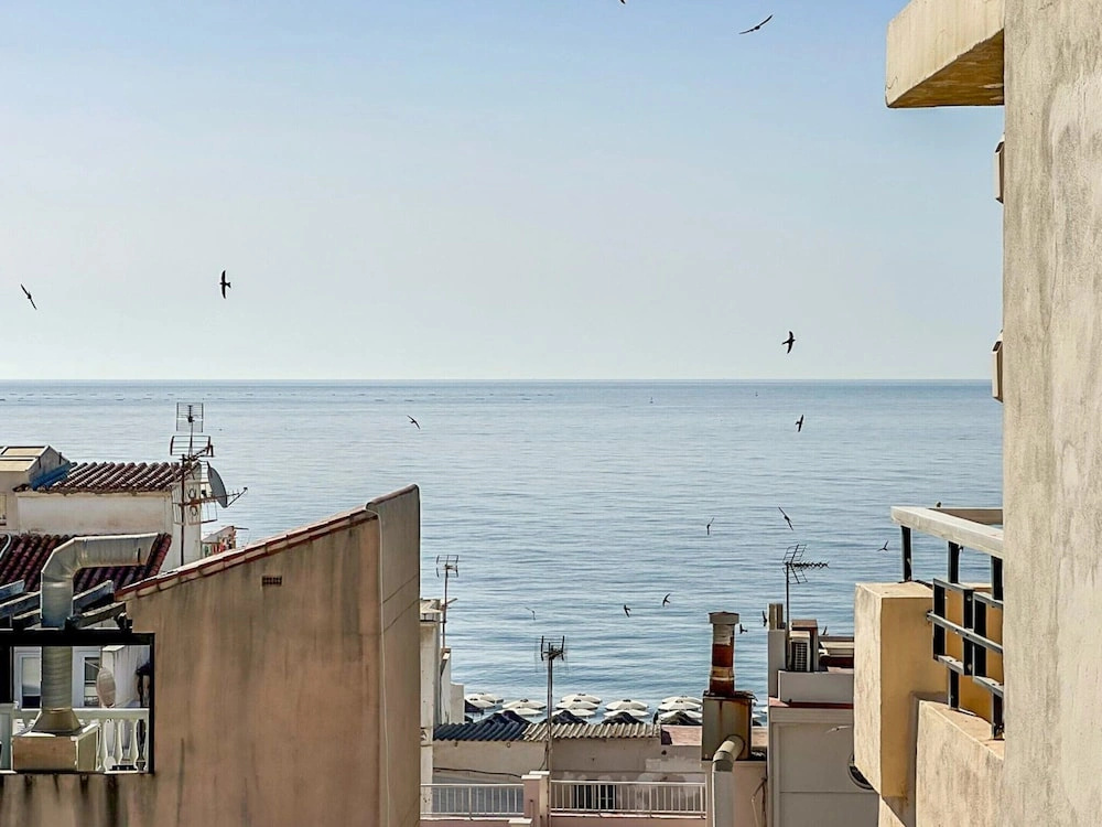 Beachfront Apartment in La Carihuela