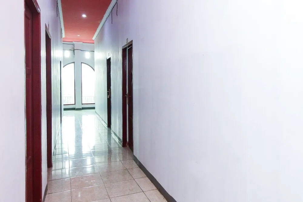 Airy Eco Bandara Sultan Hasanuddin Makassar