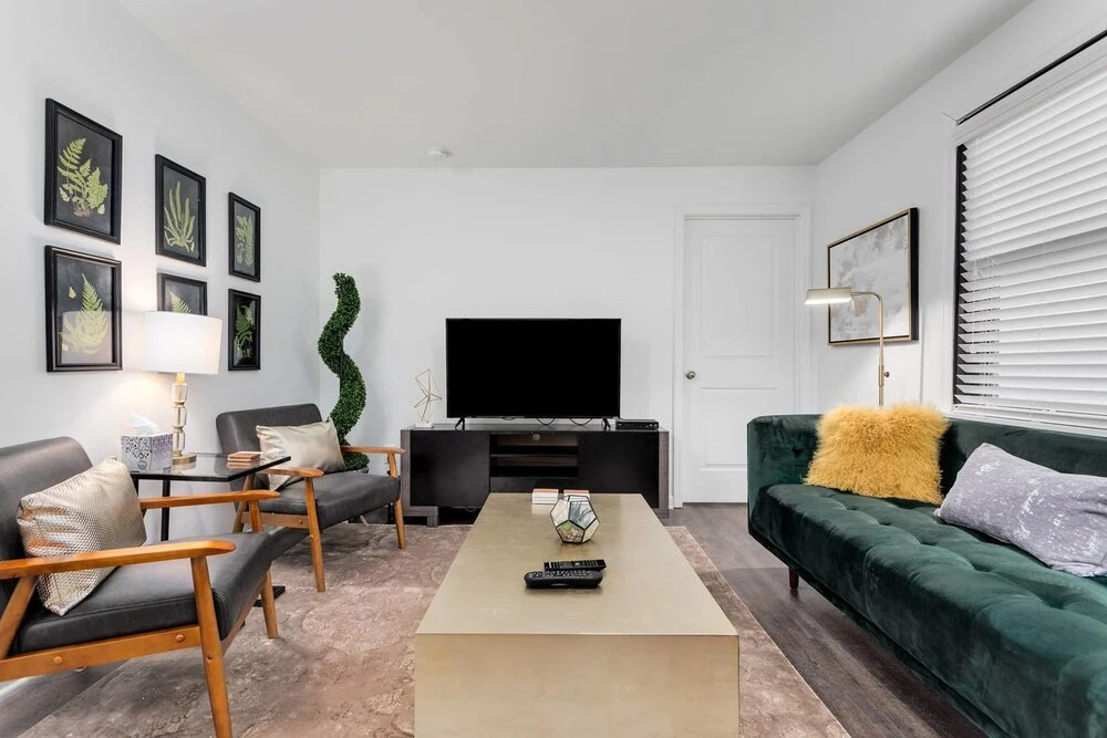10 BRs Comprised of 2 5BR Suites by Domio