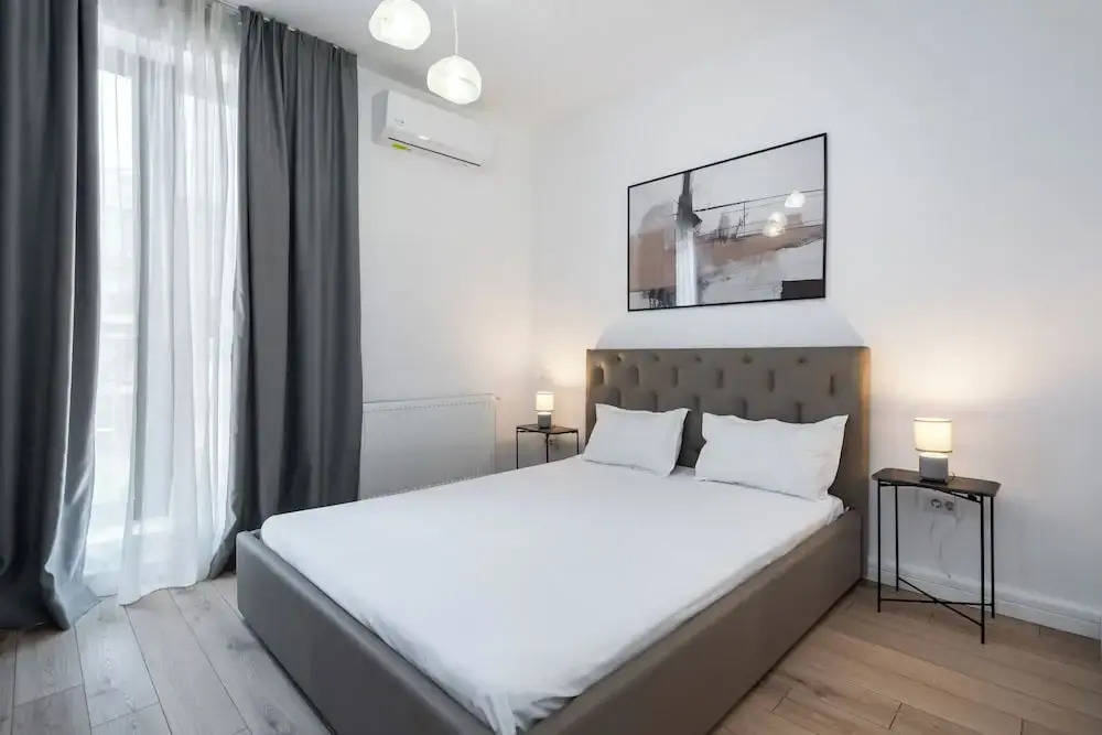 Uphome Suites