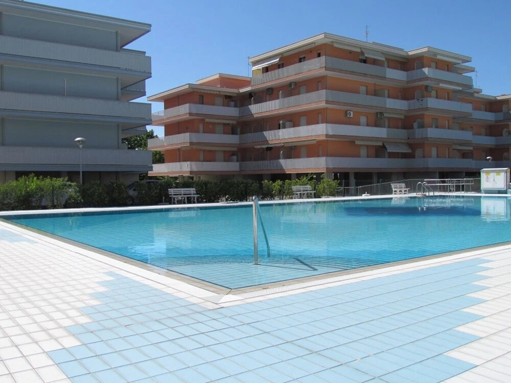 Flat for 5 in a Residence With 12 Pools