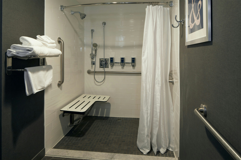 Four Points by Sheraton Los Angeles Westside