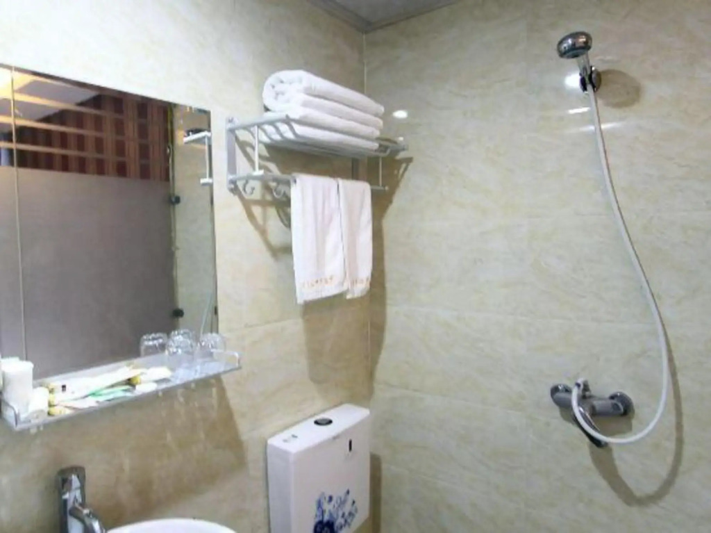 116 Business Hostel