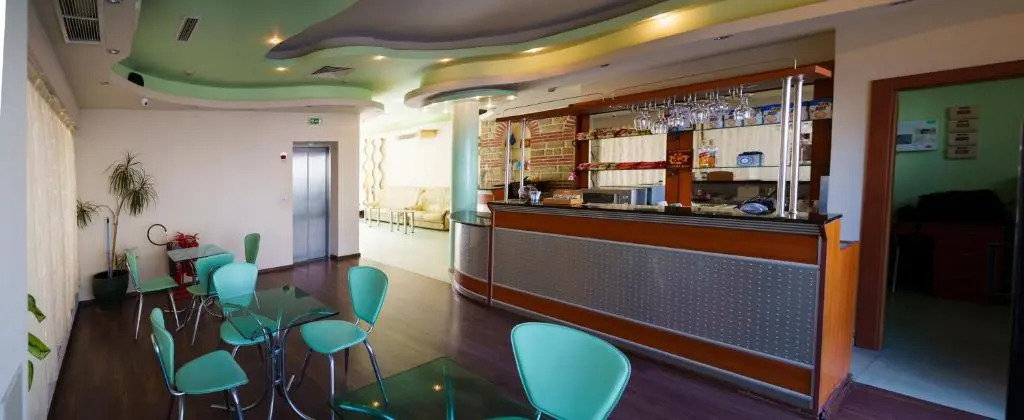 Dionis Hotel