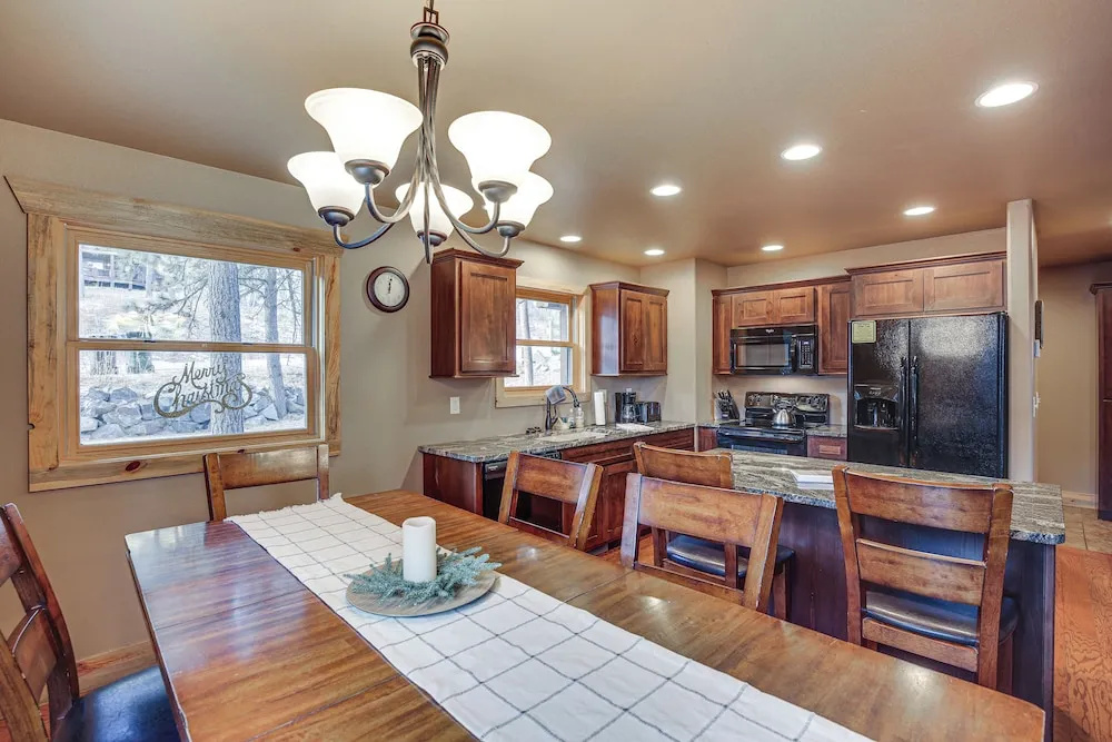 Lead Home w/ Pool Access: 3 Mi to Terry Peak Mtn!